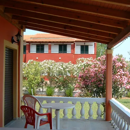 Vakantiehuis Nefeli House Lefkímmi