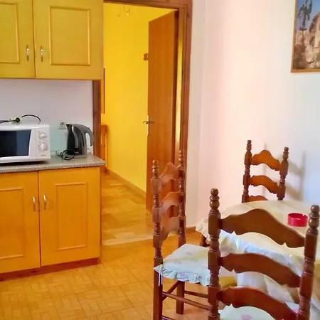 度假居 Nefeli House *