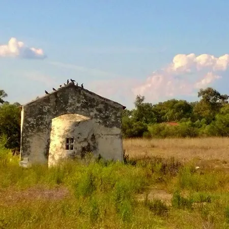 Nefeli House Lefkímmi
