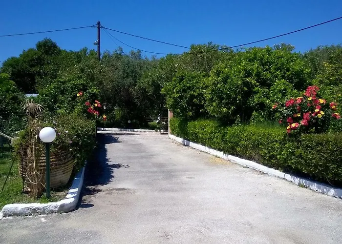 Nefeli House Feriehus Lefkímmi