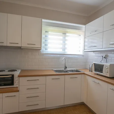 Nefeli House Lefkímmi